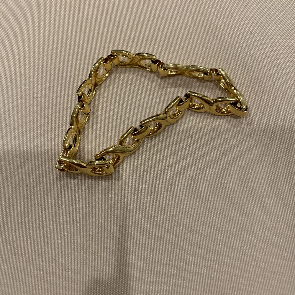 Monet Shiny Goldtone Bracelet Approx. 3” Inside Diameter Excellent Condition
